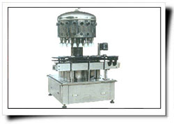 高精（jīng）度全自動量杯灌裝機
